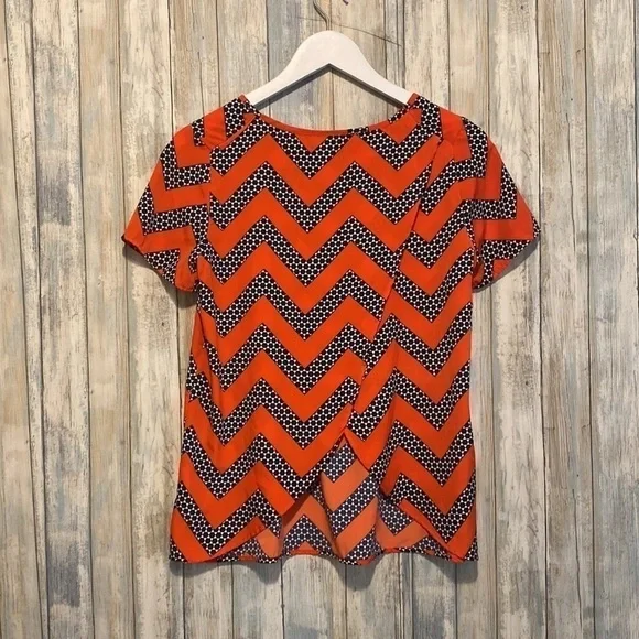 ELLIE Crisscross Back Red printed Blouse | Size small - Picture 6 of 12